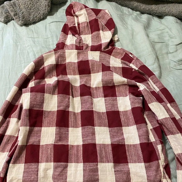 Plaid pull over - Picture 3 of 3